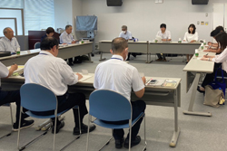 過去最高の時給引き上げを決めた島根地方最低賃金審議会専門部会＝16日、松江市向島町の島根労働局