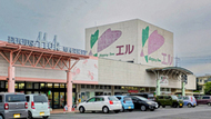 〈写真：フーズマーケットホックに事業譲渡される大社ショッピングセンターエル（出雲市大社町北荒木）〉